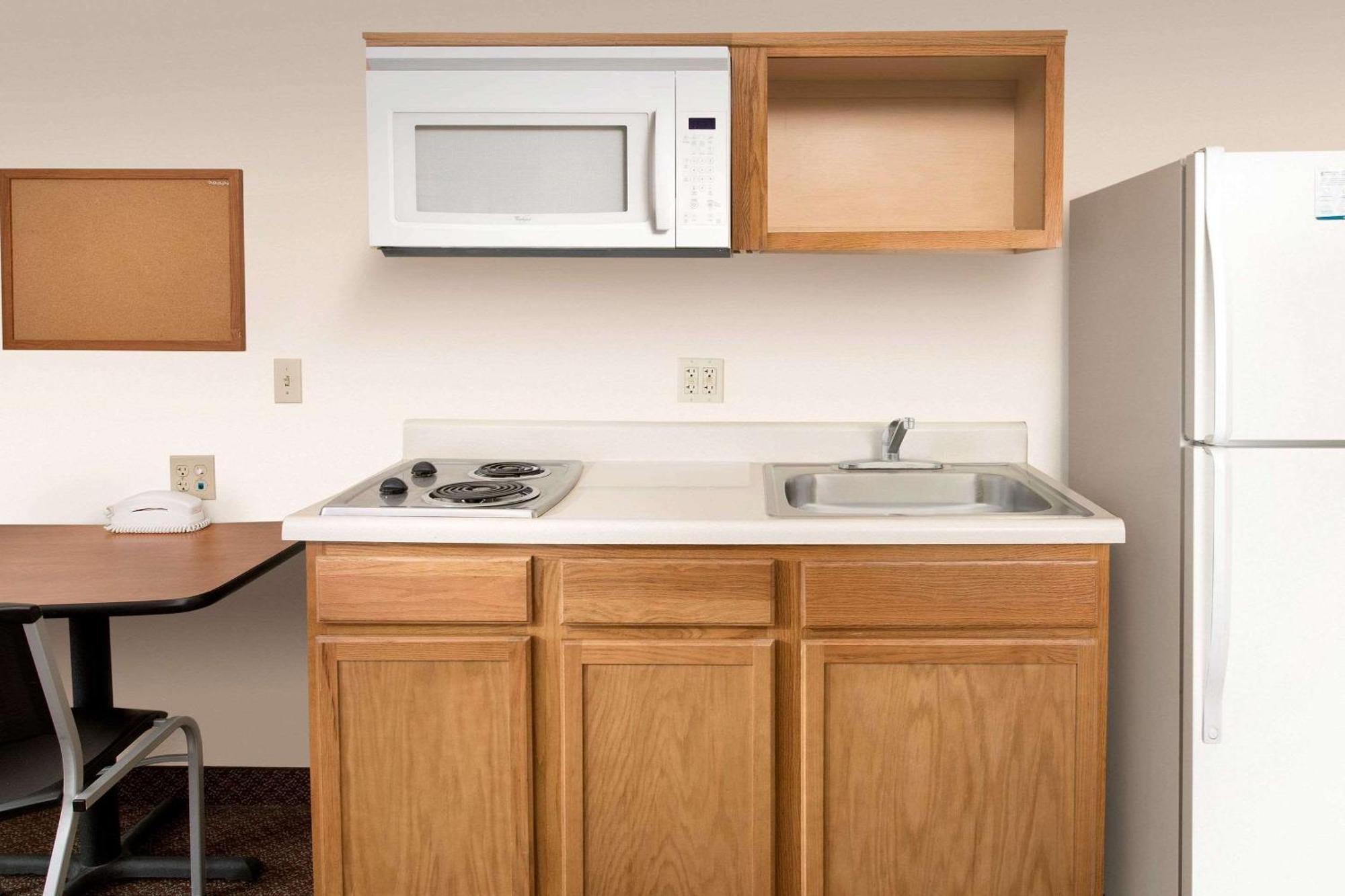 Woodspring Suites Savannah Garden City 외부 사진