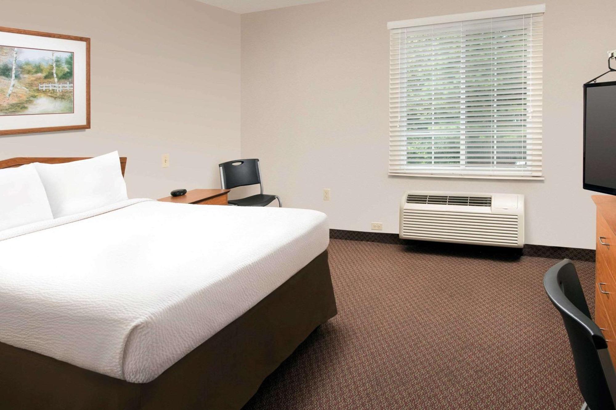 Woodspring Suites Savannah Garden City 외부 사진
