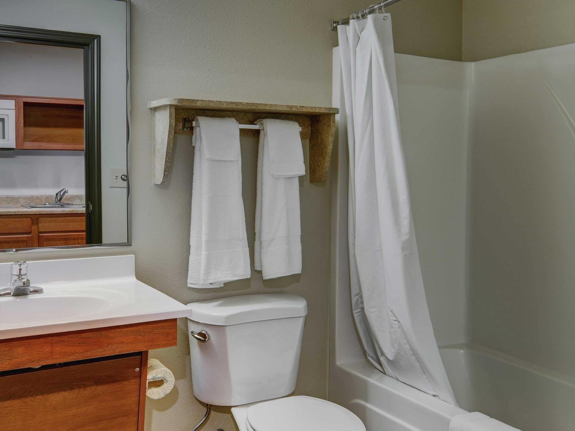 Woodspring Suites Savannah Garden City 외부 사진